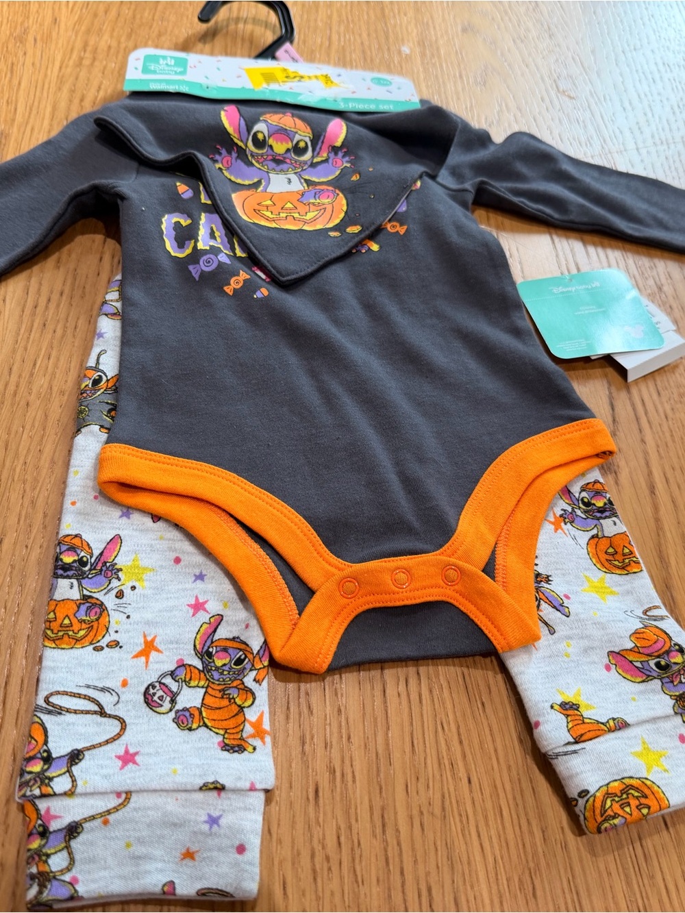Disney Stitch Halloween Bodysuit 3 piece  Set - Black & Orange with bib